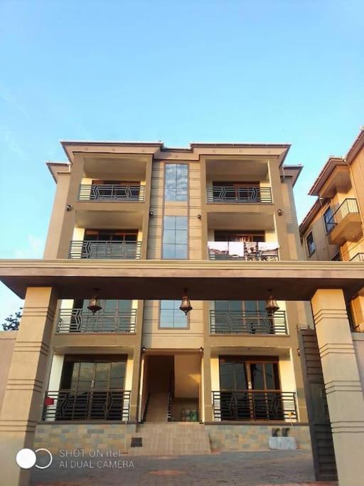 Chayil Living Bahai Appartement Kampala